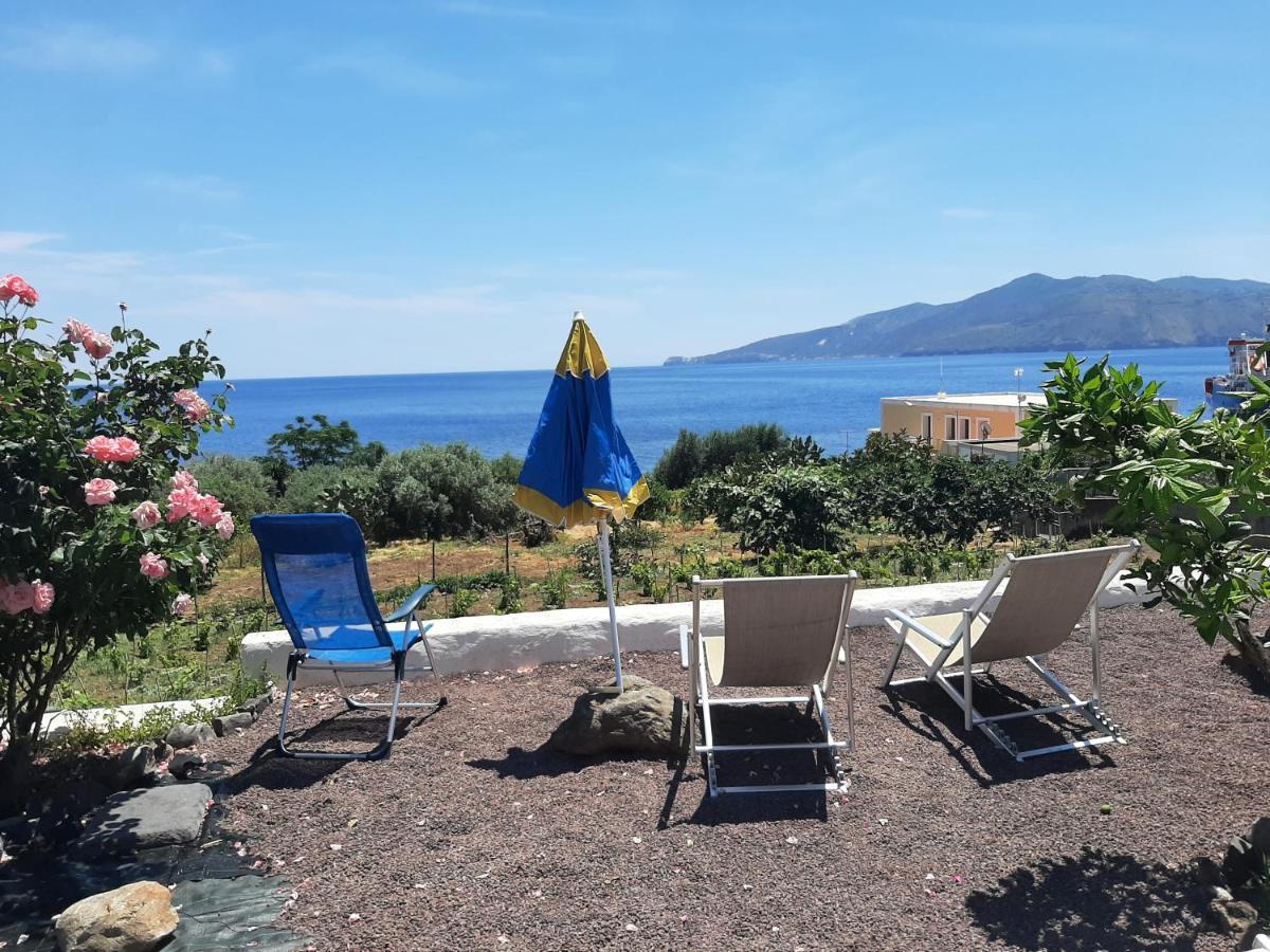 Villa Insolia Santa Marina Salina Eksteriør bilde